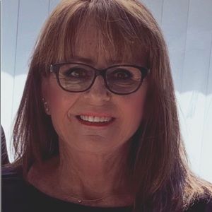 Meet your Posher, Vickie